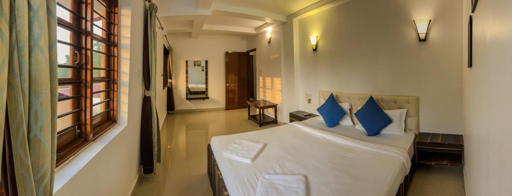 La Costa Residency Hotell Anjuna Exteriör bild