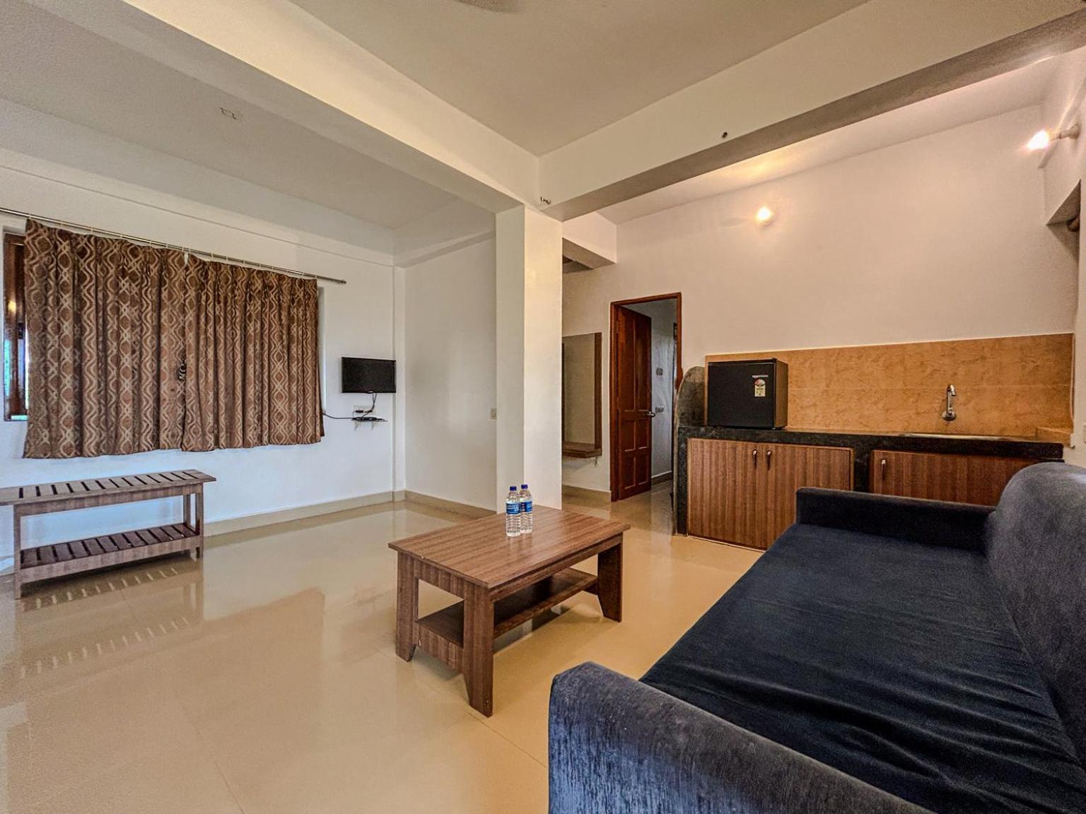La Costa Residency Hotell Anjuna Exteriör bild