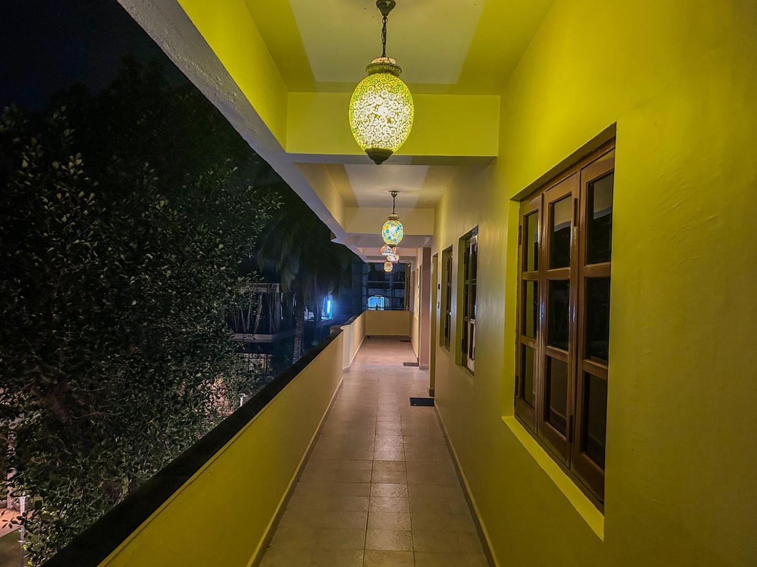 La Costa Residency Hotell Anjuna Exteriör bild