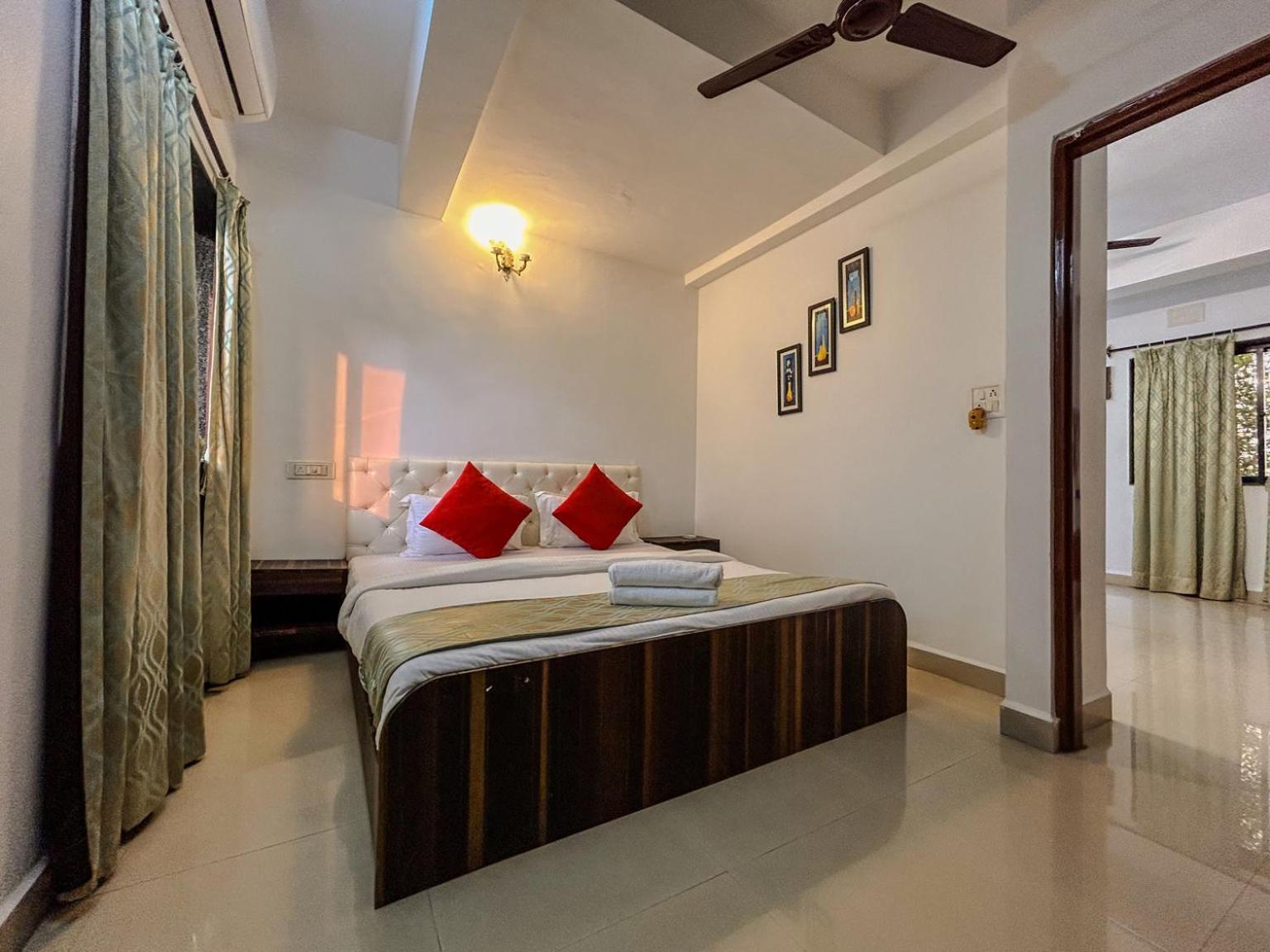 La Costa Residency Hotell Anjuna Exteriör bild
