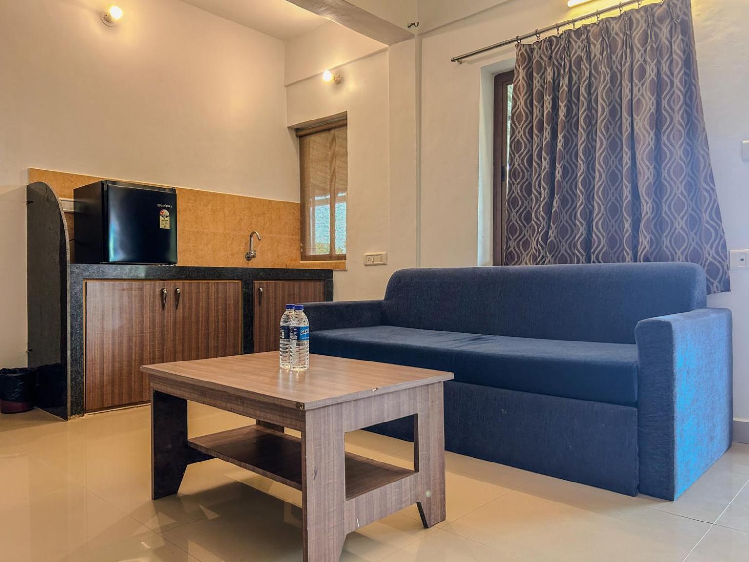 La Costa Residency Hotell Anjuna Exteriör bild