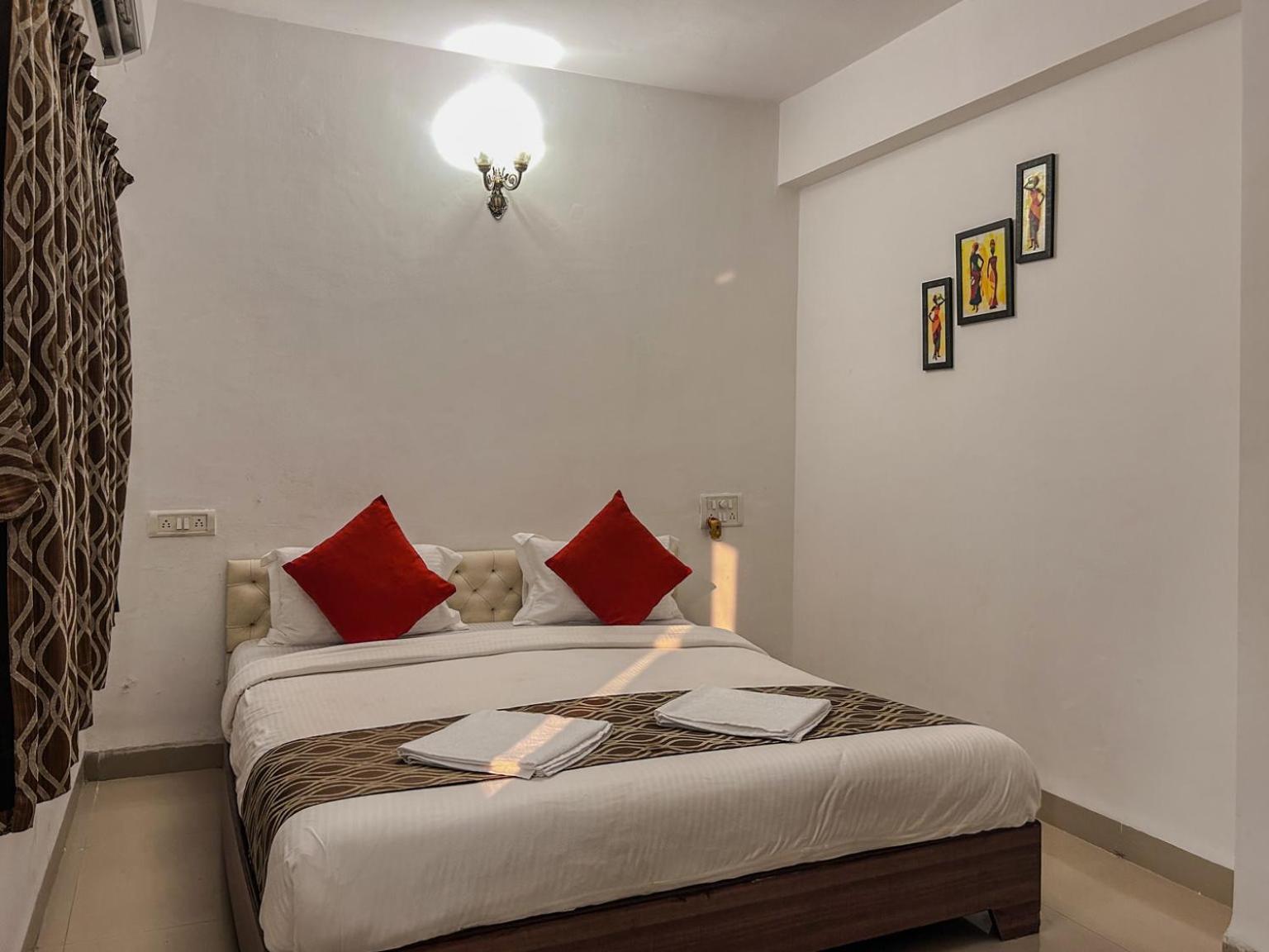 La Costa Residency Hotell Anjuna Exteriör bild